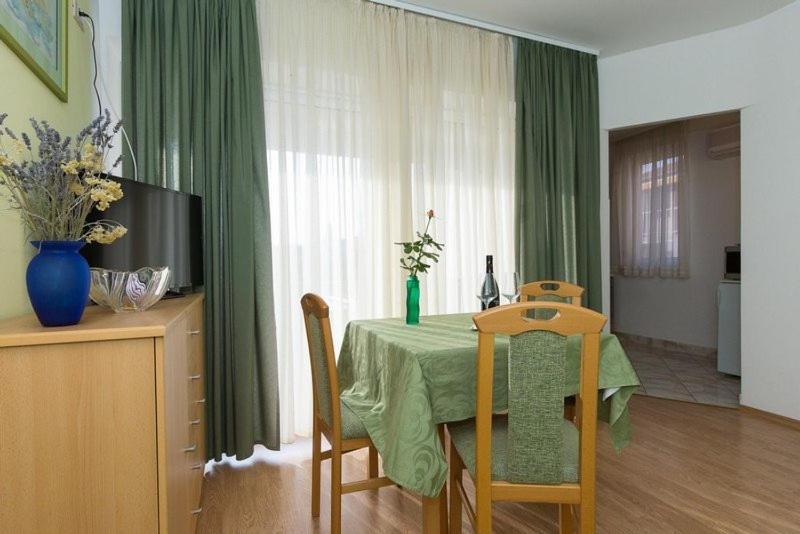 Marija F2 Apartment Крк Екстер'єр фото